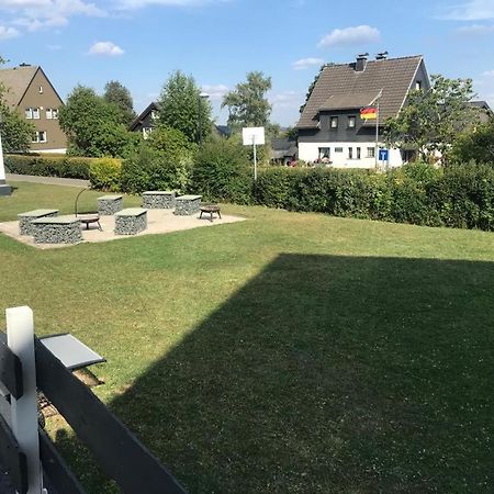 Haus Astenblick In Winterberg Fuer Bis Zu 35 Personen Fuer Wanderveranstaltungen Und Familienfeiern 외부 사진
