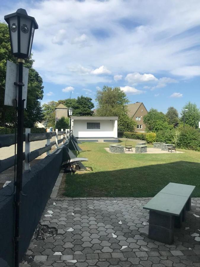 Haus Astenblick In Winterberg Fuer Bis Zu 35 Personen Fuer Wanderveranstaltungen Und Familienfeiern 외부 사진