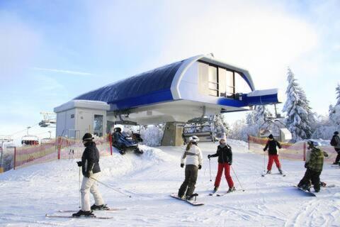 Haus Astenblick In Winterberg Fuer Bis Zu 35 Personen Fuer Wanderveranstaltungen Und Familienfeiern 외부 사진
